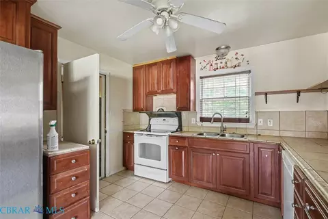 5102 Evelyn Ct, Hampton, VA 23605 photo 12