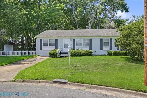 5102 Evelyn Ct, Hampton, VA 23605 photo 1