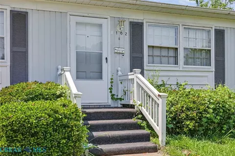 5102 Evelyn Ct, Hampton, VA 23605 photo 4