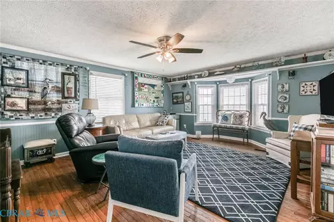 4594 Hermitage Ln, Gloucester, VA 23061 photo 16