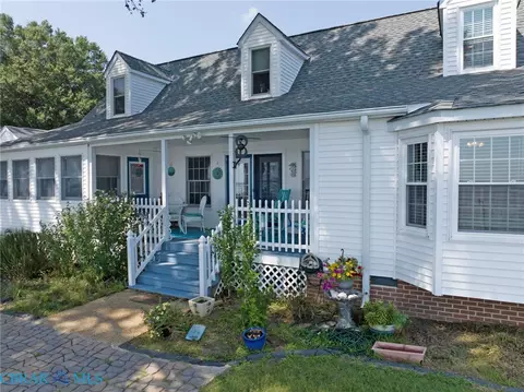 4594 Hermitage Ln, Gloucester, VA 23061 photo 10