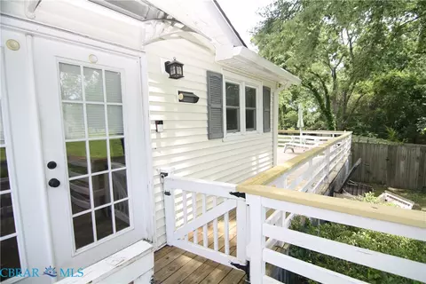 Exterior - 749 Johns Neck Rd, Weems, VA 22576 photo 4 of 15