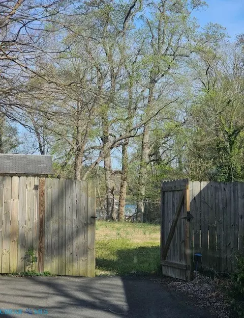 Exterior - 749 Johns Neck Rd, Weems, VA 22576 photo 11 of 15