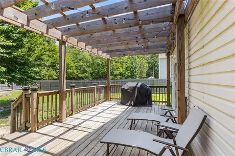 Exterior - 7396 Jeanne Dr, Gloucester, VA 23061 photo 6 of 8