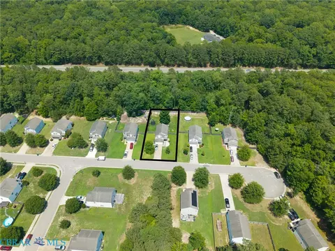 View/Area - 7396 Jeanne Dr, Gloucester, VA 23061 photo 6 of 8