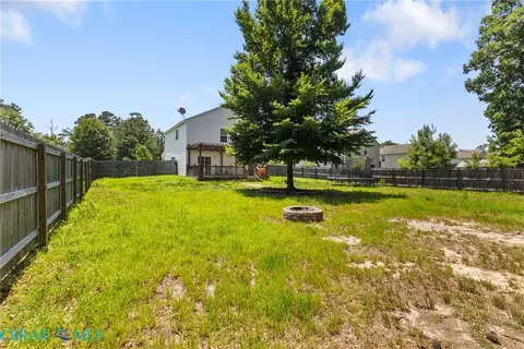 Exterior - 7396 Jeanne Dr, Gloucester, VA 23061 photo 8 of 8