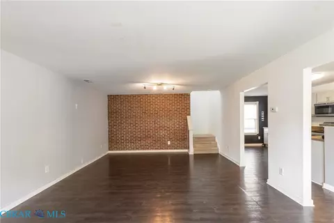 Living - 7396 Jeanne Dr, Gloucester, VA 23061 photo 2 of 3