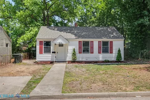 Exterior - 914 Ridgeway Ave, Hampton, VA 23661 photo 2 of 3