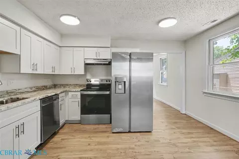Kitchen - 914 Ridgeway Ave, Hampton, VA 23661 photo 1 of 3