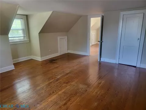 Bedroom - 415 Hampton Roads Ave, Hampton, VA 23661 photo 3 of 3
