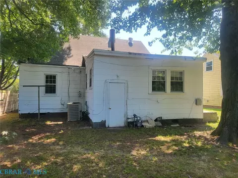 Exterior - 415 Hampton Roads Ave, Hampton, VA 23661 photo 4 of 6
