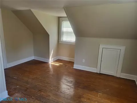 Bedroom - 415 Hampton Roads Ave, Hampton, VA 23661 photo 1 of 3