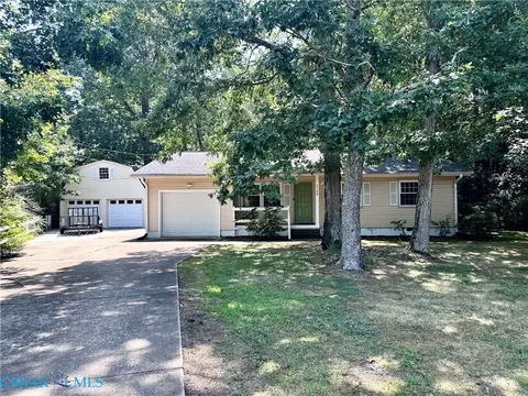 1708 Seaford Rd, Seaford, VA 23696