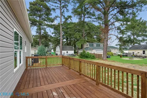 Exterior - 4081 Eagle Rd, Hayes, VA 23072 photo 7 of 11
