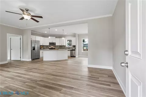 Living - 4081 Eagle Rd, Hayes, VA 23072 photo 1 of 7