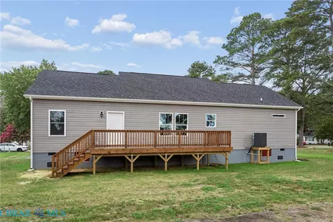 Exterior - 4081 Eagle Rd, Hayes, VA 23072 photo 10 of 11