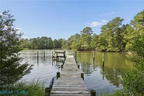 View/Area - 4382 Johns Point Rd, Gloucester, VA 23061 photo 1 of 8