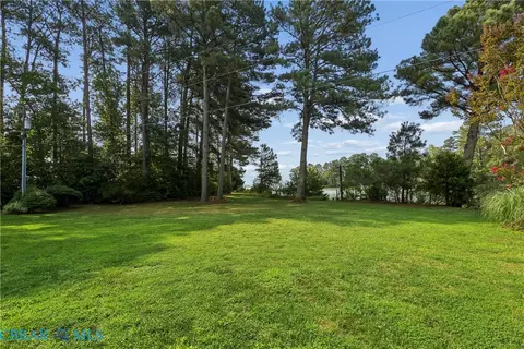 Exterior - 4382 Johns Point Rd, Gloucester, VA 23061 photo 8 of 10