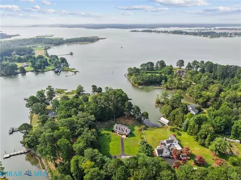 View/Area - 4382 Johns Point Rd, Gloucester, VA 23061 photo 7 of 8