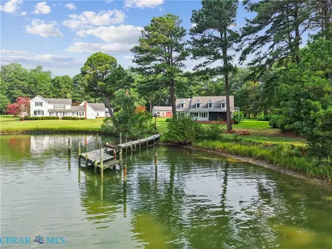 View/Area - 4382 Johns Point Rd, Gloucester, VA 23061 photo 2 of 8