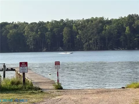 View/Area - 12455 Beech Trl, Gloucester, VA 23061 photo 1 of 3
