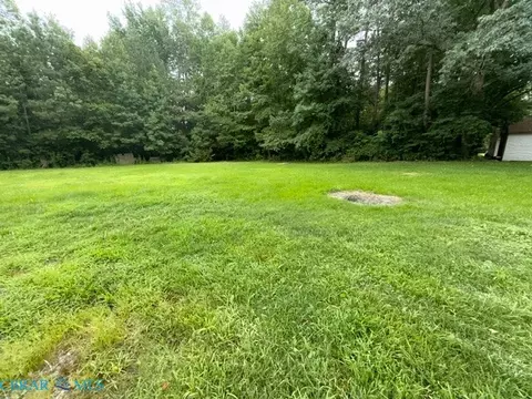 Exterior - 12455 Beech Trl, Gloucester, VA 23061 photo 7 of 7