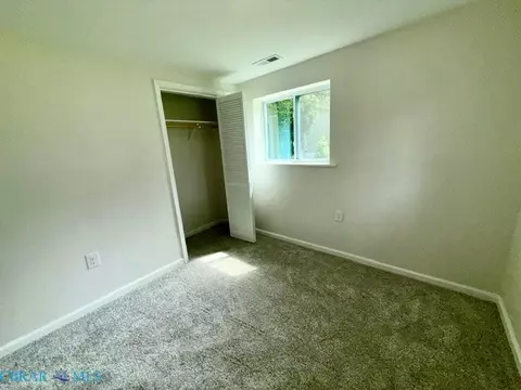 Bedroom - 12455 Beech Trl, Gloucester, VA 23061 photo 5 of 8