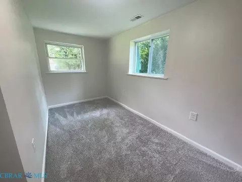 Bedroom - 12455 Beech Trl, Gloucester, VA 23061 photo 6 of 8