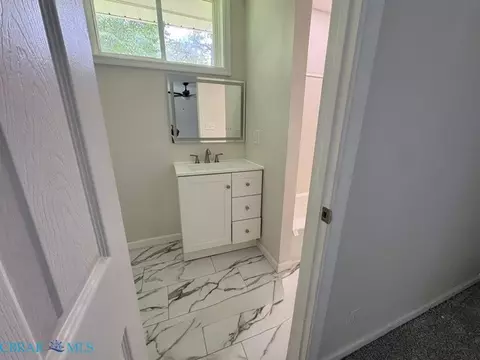 Bath - 12455 Beech Trl, Gloucester, VA 23061 photo 3 of 4