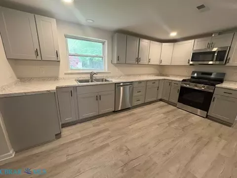 Kitchen - 12455 Beech Trl, Gloucester, VA 23061 photo 1 of 5