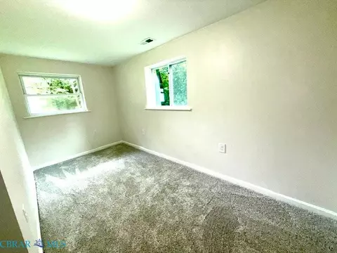 Bedroom - 12455 Beech Trl, Gloucester, VA 23061 photo 4 of 8