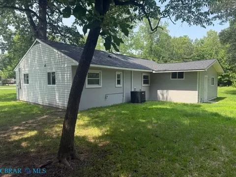 Exterior - 12455 Beech Trl, Gloucester, VA 23061 photo 4 of 7