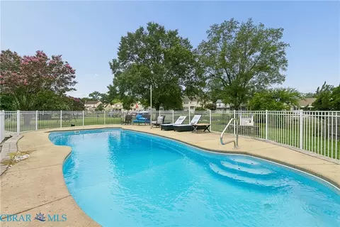 207 Skipper Ct, Hampton, VA 23669 photo 3