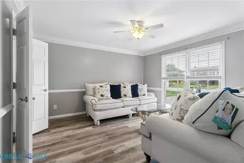 207 Skipper Ct, Hampton, VA 23669 photo 6