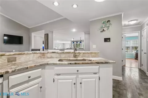 207 Skipper Ct, Hampton, VA 23669 photo 9