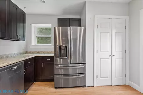 Entry Way - 7320 Ark Rd, Gloucester, VA 23061 photo 1 of 1