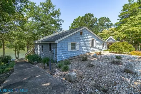 Exterior - 797 Plainview Rd, Topping, VA 23169 photo 15 of 16