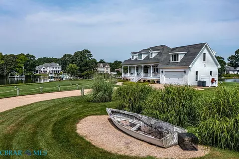 175 Hidden Cove Dr, White Stone, VA 22578