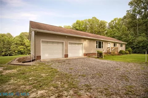 8281 Roaring Springs Rd, Gloucester, VA 23061 photo 2