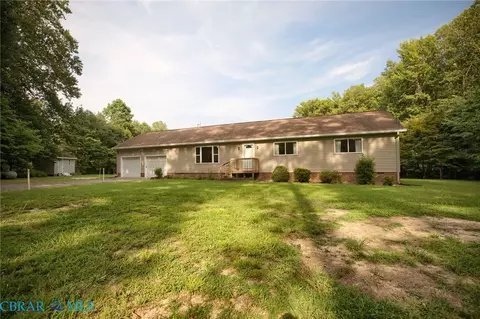 8281 Roaring Springs Rd, Gloucester, VA 23061 photo 4