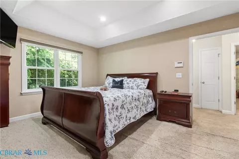 Bedroom - 7534 Tyndall Dr, Gloucester Point, VA 23062 photo 2 of 7