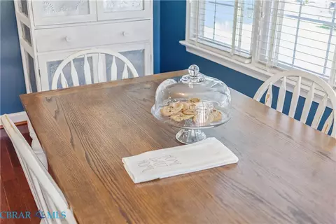 Dining - 7534 Tyndall Dr, Gloucester Point, VA 23062 photo 3 of 4