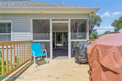 Exterior - 7534 Tyndall Dr, Gloucester Point, VA 23062 photo 6 of 9
