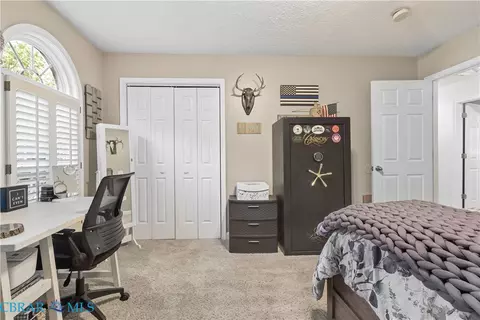 Bedroom - 7534 Tyndall Dr, Gloucester Point, VA 23062 photo 7 of 7