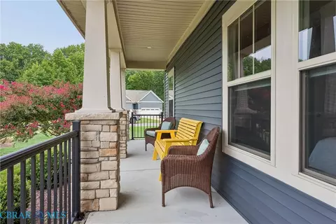 2201 Moonlight Pt, Williamsburg, VA 23185 photo 4