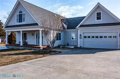 2929 Fleeton Rd, Reedville, VA 22539