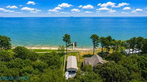 159 Shipwatch Ln, Reedville, VA 22539