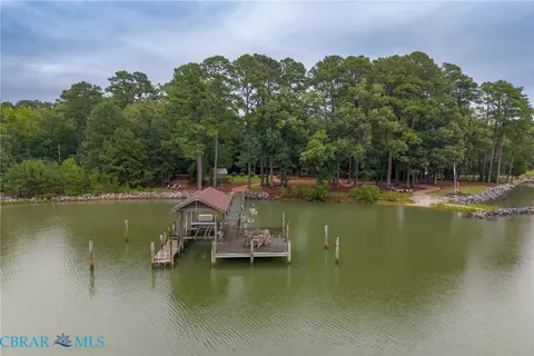 133 Beechland Creek Pl, Port Haywood, VA 23138