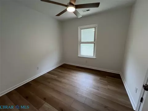 Bedroom - 134 Rabbit Run, Saluda, VA 23149 photo 1 of 3