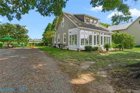 Exterior - 4025 Weems Rd, Weems, VA 22576 photo 15 of 24